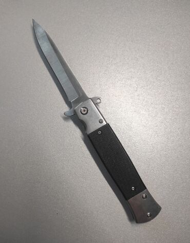кнопочные ножи: Складной нож изготовлен из высококачественной нержавеющей стали