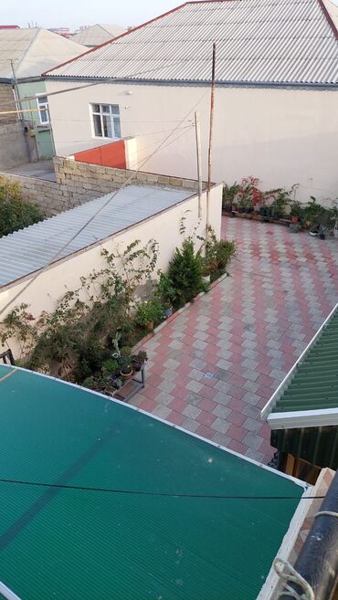 Qaşıqlar: Satılır: Həyət Evi - İki mərtəbəli fərdi yaşayış evi, geniş daşla