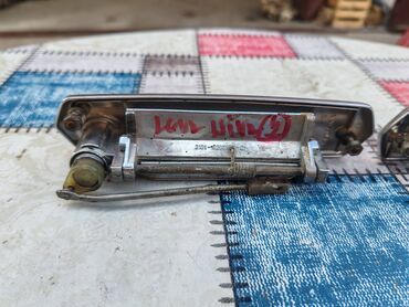 Auto delovi: Kvake vrata sa dva kluca Lada 2121,21213,21214 Niva br.2. Polovno — 4