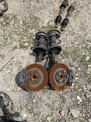 Другие автозапчасти: Продаются и другие запчасти на nissan

 teana j31 кузов — 3