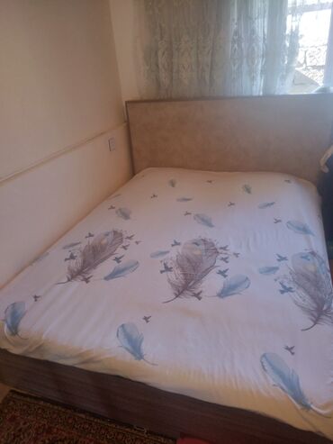железная кровать: Б/у, 2 односпальные кровати, Турция