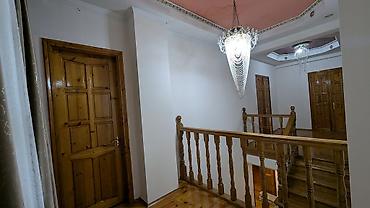 Продажа коттеджей и домов: Продаётся 2х этажный дом(по улице Перекопская) на 8 сотках с — 9