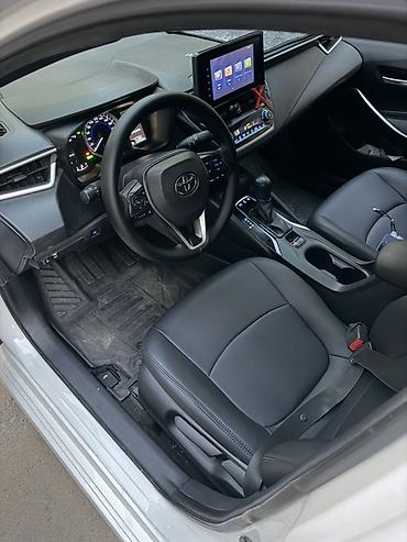 каробка вариатор: Toyota Corolla: 2022 г., 1.8 л, Вариатор, Гибрид, Седан — 8