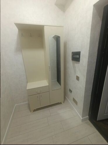 Uzunmüddətli kirayə mənzillər: Salam, Elanı axıra kimi oxuyun xahiş, Mənzil Ailəyə və yaxud işləyən — 7