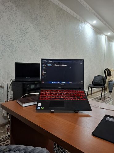 ноутбук intel core i3: Ноутбук, Lenovo, Intel Core i5, 15.6 ", Игровой, память HDD + SSD