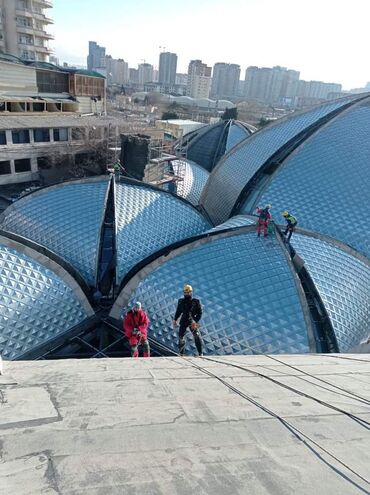 Digər tikinti xidmətləri: Alpinist üsulla əl çatmaz yerlərdə və istənilən hündürlükdə fasad — 28