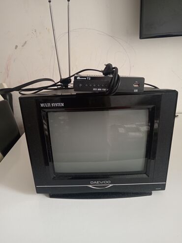 tv box internet: Daewoo “Multi System” kineskop TV + DVB-T2 rəqəmsal TV qutusu