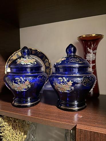 iran məhsulları: Məhsul: Kobalt-mavi şüşə qablar (2 ədəd), qapaqlı Təsvir: - Dərin — 1