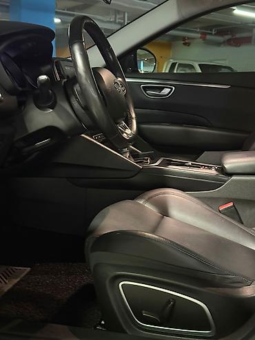 Renault: Renault SM6: 2020 г., 2 л, Автомат, Газ, Седан — 9