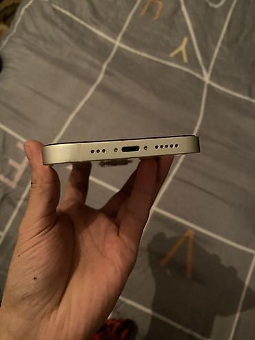 Apple iPhone: IPhone 13, Б/у, 128 ГБ, Старлайт, Зарядное устройство, Защитное стекло, Кабель, 84 % — 6