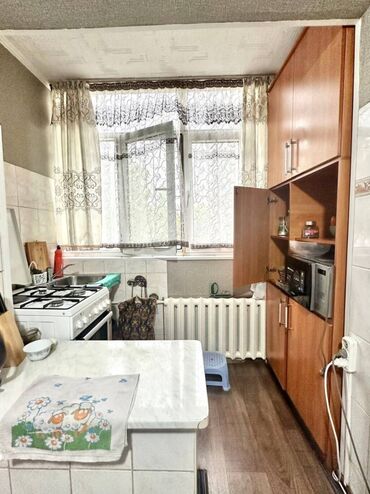 куплю кв тунгуч: 3 комнаты, 64 м², 106 серия, 2 этаж, Евроремонт
