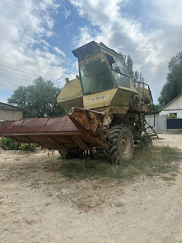 ячм: Комбайн зерноуборочный «Нива» СК-5М с жаткой + прицепная рама/тележка — 4