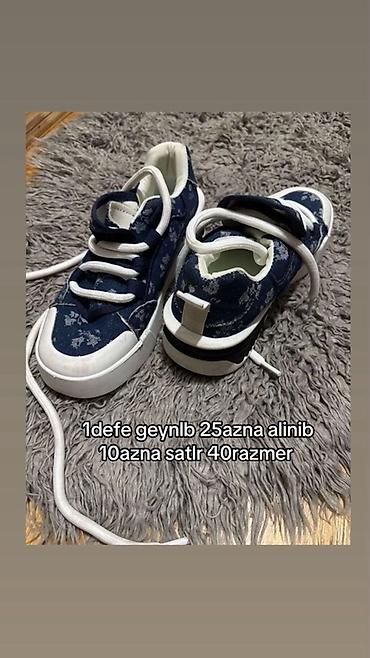 Məhsul: Mavi-ağ naxışlı idman ayaqqabısı - Ölçü: 40 - Parça: Denim lalafo.az -da Məhsul: Mavi-ağ naxışlı idman ayaqqabısı - Ölçü: 40 - Parça: Denim