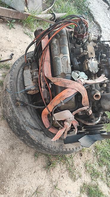 Sbor motorlar və silindr başlıqları: MOTOR – benzinli V8 (karbüratorlu) - Tam komplekt mühərrik bloku, 2 — 2