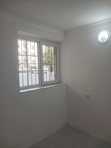 Kommersiya daşınmaz əmlakının satışı: Xırdalan AAAF parkda obyekt ful temirli 2 otağlı kiçik metbextli — 13