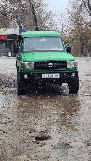 Toyota: Toyota LandCruiser 70 Series: 2011 г., 4.2 л, Механика, Дизель, Внедорожник