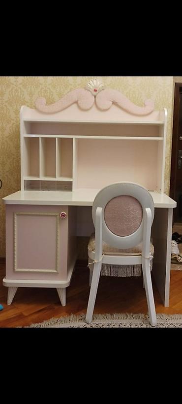Uşaq/yeniyetmə otağı üçün romantik üslublu iş masası və stul dəsti lalafo.az -da Uşaq/yeniyetmə otağı üçün romantik üslublu iş masası və stul dəsti