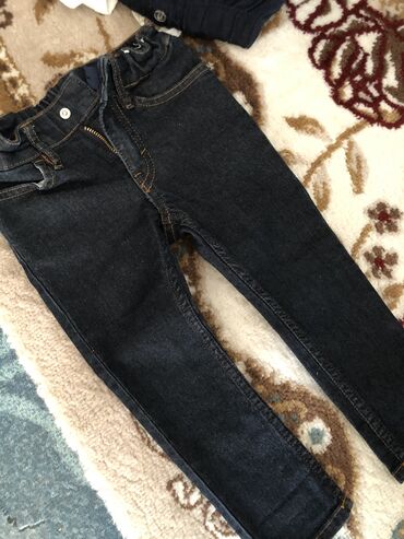 женские белые джинсы стрейч: Джинсы на годик по 250сом тройка б/у в очень хорошем состоянии 500сом