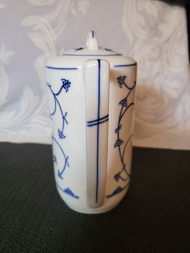 Čajnici: Nov bokal Jager Eisenberg original blue 9 god. Porcelanski na lalafo.rs — 7 Čajnici: Nov bokal Jager Eisenberg original blue 9 god. Porcelanski — 7