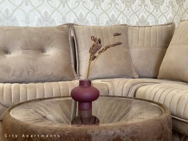 Uzunmüddətli kirayə mənzillər: Gündəlik Kirayə – 28 May metrosuna 10 dəqiqə 2 otaqlı, 12-ci mərtəbə — 5