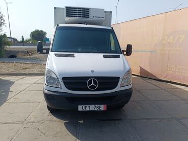 холодильник мерс: Жүк ташуучу унаа, Mercedes-Benz, Дубль