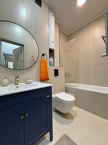 flat osh: 3 комнаты, 90 м², Золотой квадрат Элитка, 12 этаж, Дизайнерский ремонт — 9