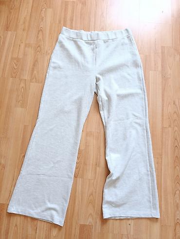ugg tabela velicina: Široke ženske pantalone – svetlosive - Model: ravne, široke nogavice — 1