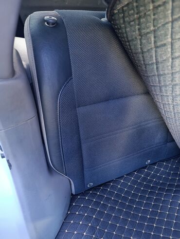 Subaru: Subaru Forester: 2004 г., 2 л, Типтроник, Бензин, Кроссовер — 8