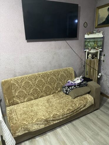 razinde kiraye evler 2023: Ev səliqəli bir otaq evdi hər bir şəraiti var uzunmüddətli kiyəyə