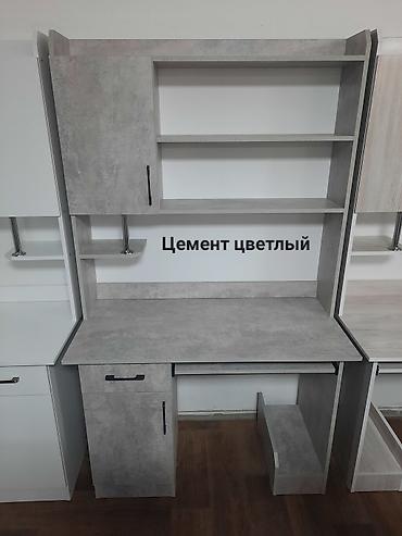 Компьютерные столы: Компьютерный стол, Новый, С полками — 31