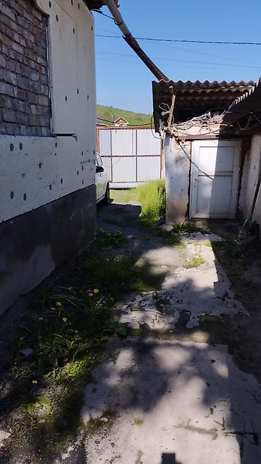 возможен в обмен: Продается участок с домом в селе Арашан. Участок (угловой) почти — 10
