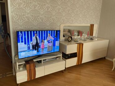 tap az islenmis mebeller sumqayit: Kamod ve tv stend cox yaxshi veziyyetdedir,cox az ishlenib hec bir