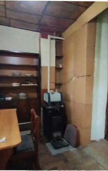 дом в аренду на сутки: Сдаётся 3х квартира барачного типа, 46 кв.м., старый ремонт. Без