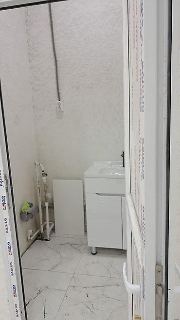 Аренда помещений свободного назначения: Сдается в аренду коммерческое помещение на первом этаже современного — 10