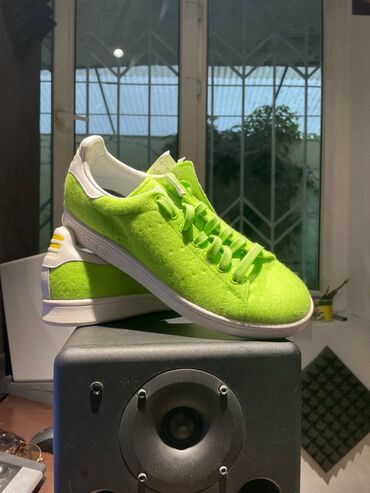 кросовки на колесах: Продаются Adidas Stan Smith Pharrell Williams Tennis Ball (Оригинал