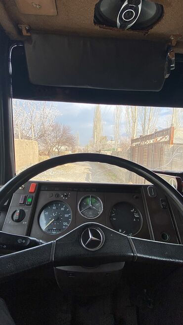 грузовой техника: Тягач, Mercedes-Benz, 1988 г., Автовоз