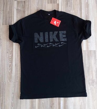 Majice: M-2xl
1400 na lalafo.rs — 20 Majice: M-2xl
1400 — 20