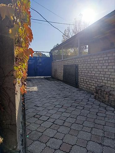 камин участок: Продаётся дом с ухоженным двором и просторной гостиной. Основные — 1