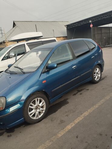 Nissan: Nissan Almera Tino: 2000 г., 1.8 л, Механика, Газ, Хэтчбэк