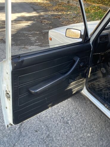 VAZ (LADA): VAZ (LADA) 2107: 1.6 l | 2005 il 44800 km Sedan — 2