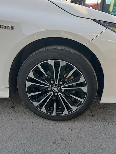 sprinter 2 2: Toyota Corolla: 2021 г., 1.8 л, Автомат, Гибрид, Седан — 4