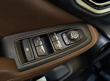 Subaru: Subaru Forester: 2019 г., 2.5 л, Бензин — 8