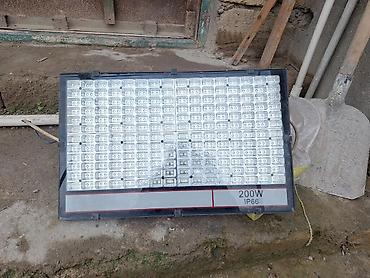 yağış işıqlar: 200W IP66 LED proyektor - Güclü işıqlandırma: 200W güc, geniş ərazini — 1
