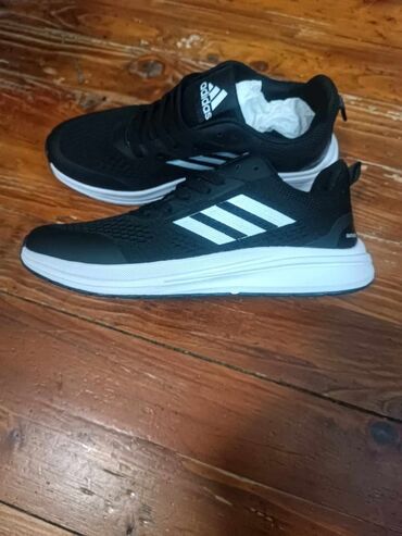 Patike: Patike, Adidas, veličina - 46