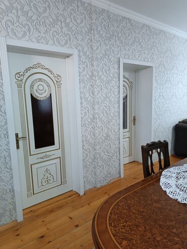 Qonaq otağı dəstləri: Masa və oturacaqlar — 4