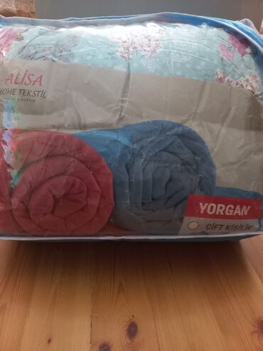 Ev üçün digər mallar: Yay yorğanı dəsti 
2 yorğan, 2 yastıq