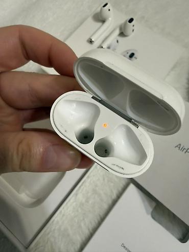 black: Беспроводные наушники-вкладыши, Apple, Airpods 2, Б/у — 7