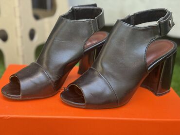 eqa shoes ecemi unvan: Sabo, Ölçü: 36, rəng - Qara, İşlənmiş