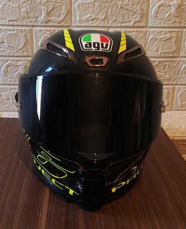 Motonəqliyyatın icarəsi: • AGV Pista GP RR 46 Project kask satılır • Full karbon konstruksiya •