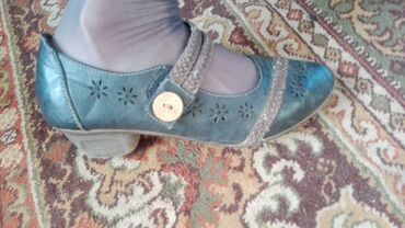 Ostale cipele: Cipele broj 39 nošene 800 dinara